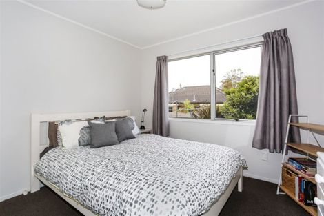 Photo of property in 12c Youngs Road, Papakura, 2110