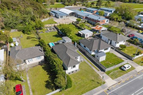 Photo of property in 203 Wellington Road, Wainuiomata, Lower Hutt, 5014