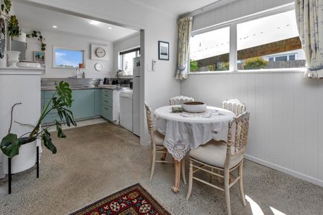 Photo of property in 72 Marsden Point Road, Ruakaka, 0116