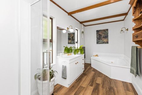 Photo of property in 58 Churchill Drive, Taradale, Napier, 4112