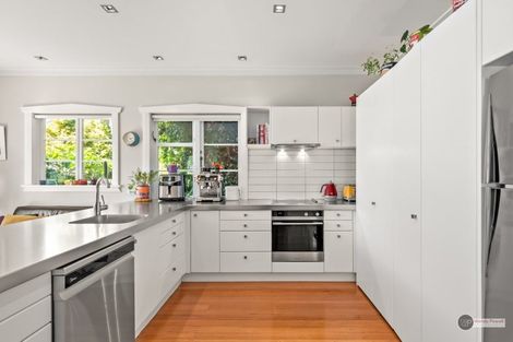 Photo of property in 5 Marina Grove, Hutt Central, Lower Hutt, 5010