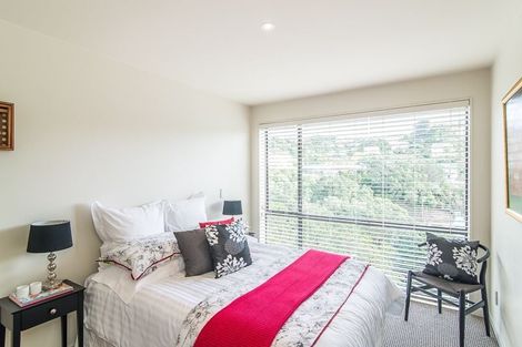 Photo of property in 42 Fairview Crescent, Kelburn, Wellington, 6012