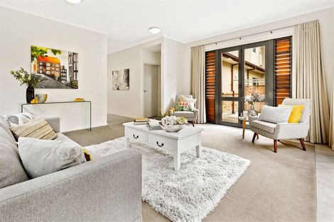 Photo of property in 42 Greenbough Lane, Greenhithe, Auckland, 0632