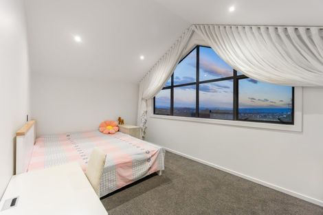 Photo of property in 4 Taku Close, Long Bay, Auckland, 0630