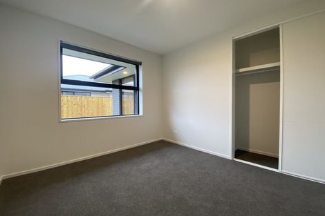 Photo of property in 37 Cousins Street, Woodend, 7691