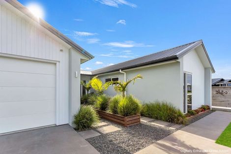 Photo of property in 30 Ngaroma Crescent, Whitianga, 3510