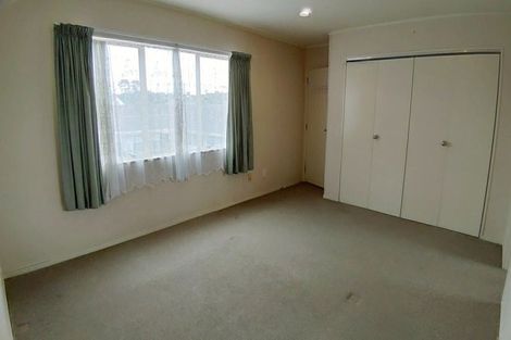 Photo of property in 10 Granville Drive, Massey, Auckland, 0614