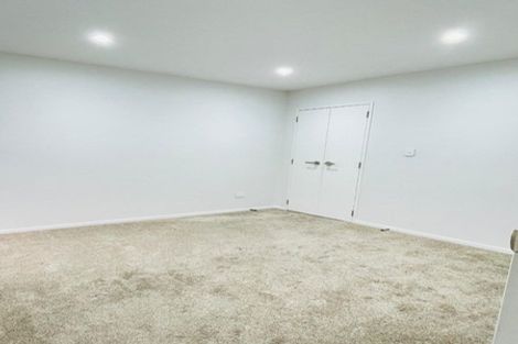 Photo of property in 1/2 Smiths Avenue, Papakura, 2110