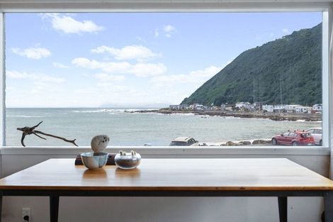 Photo of property in 44 Owhiro Bay Parade, Owhiro Bay, Wellington, 6023