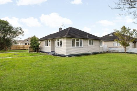 Photo of property in 2 Yeats Crescent, Fairfield, Hamilton, 3214