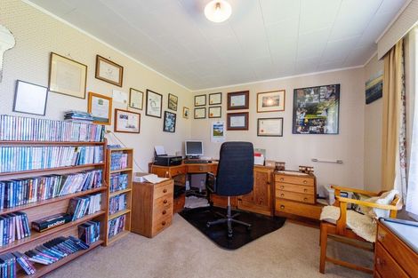 Photo of property in 23 Waitangi Road, Waverley, 4592