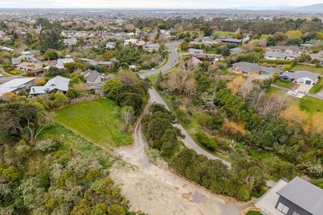 Photo of property in 2 Three Paddock Lane, Fitzherbert, Palmerston North, 4410