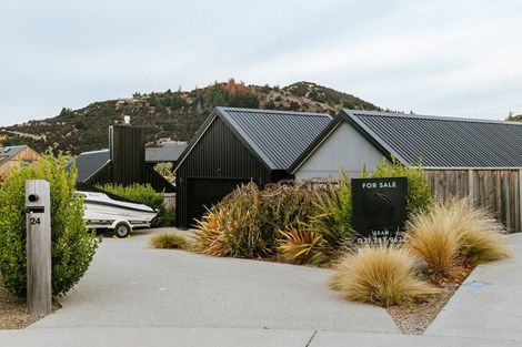 Photo of property in 24 Robrosa Street, Wanaka, 9305