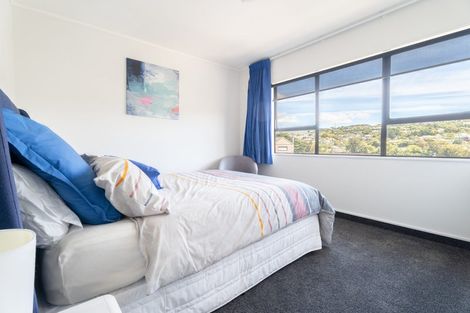 Photo of property in 14 Ronald Woolf Place, Churton Park, Wellington, 6037