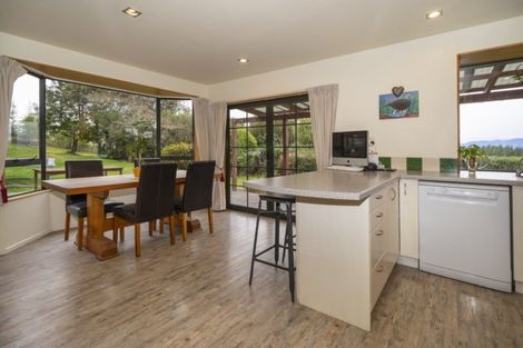 Photo of property in 346 Old Coach Road, Upper Moutere, 7173