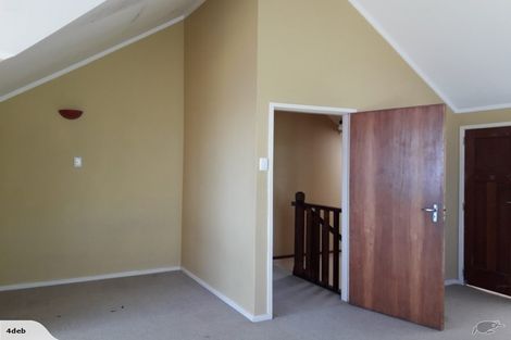 Photo of property in 176 The Esplanade, Island Bay, Wellington, 6023