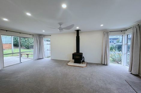 Photo of property in 32 Sapphire Place, Bayview, Auckland, 0629