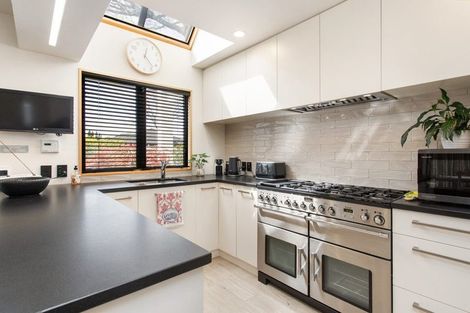 Photo of property in 2/31a Garden Road, Merivale, Christchurch, 8014