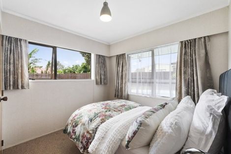 Photo of property in 11 Rippleside Place, Pahurehure, Papakura, 2113