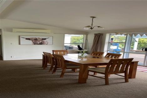 Photo of property in 293 Boord Crescent, Kumeu, 0891