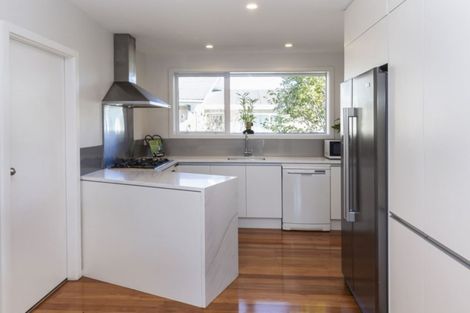 Photo of property in 14 Oakfield Street, Burnside, Christchurch, 8053