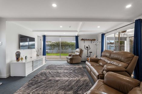 Photo of property in 59 Patu-kukupa Street, Manaia, 4612