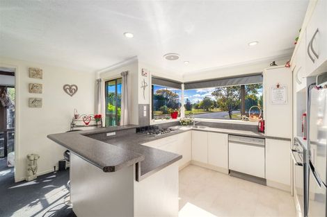 Photo of property in 49 Briarmont Street, Avondale, Christchurch, 8061