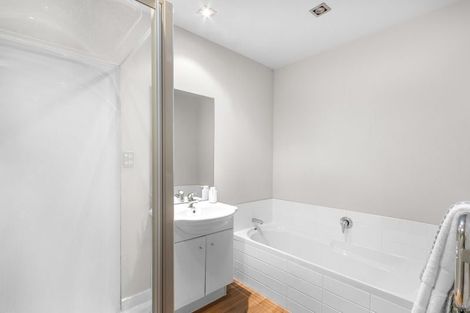 Photo of property in 6 Gresford Street, Edgeware, Christchurch, 8013