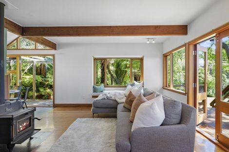 Photo of property in 135 Main Road, Allandale, Governors Bay, 8971