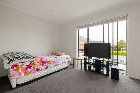 Photo of property in 1 Springside Court, Huntington, Hamilton, 3210