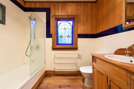 Photo of property in 17 Boundary Road, Kelburn, Wellington, 6012