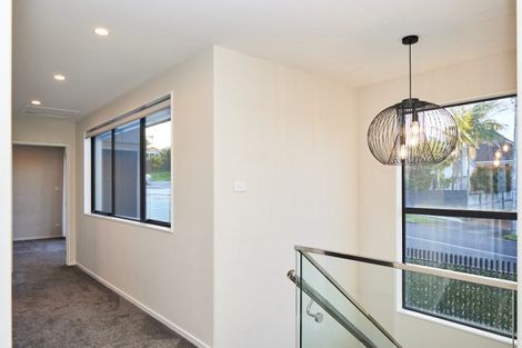 Photo of property in 36c Eastern Beach Road, Bucklands Beach, Auckland, 2012
