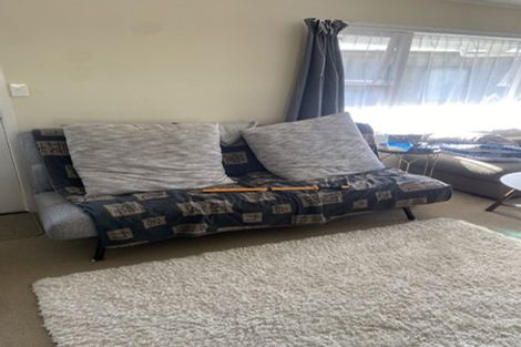 Photo of property in 60 Cobham Crescent, Kelston, Auckland, 0602