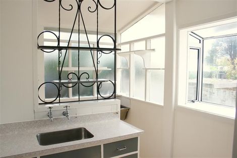 Photo of property in 3/12a Wood Street, Wallaceville, Upper Hutt, 5018