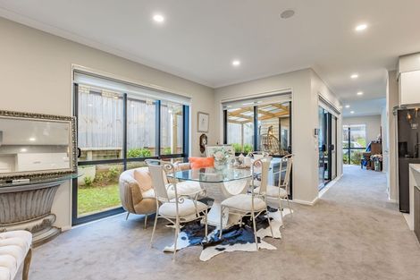 Photo of property in 136 Jeffs Road, Flat Bush, Auckland, 2016