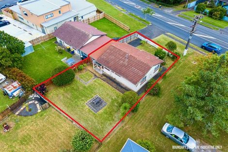 Photo of property in 2/558 Swanson Road, Ranui, Auckland, 0612