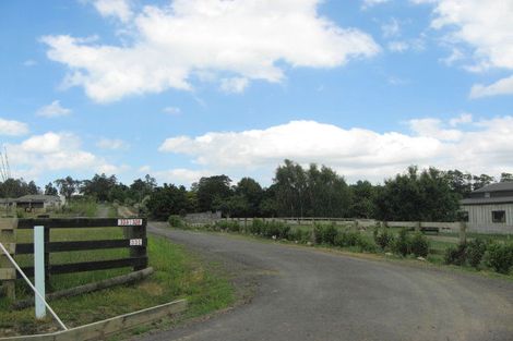 Photo of property in 33a Leamy Way, Karaka, Papakura, 2578