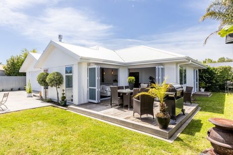 Photo of property in 1417a Woodstock Avenue, Mayfair, Hastings, 4122