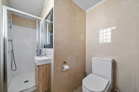 Photo of property in 4 Kenderdine Road, Papatoetoe, Auckland, 2025