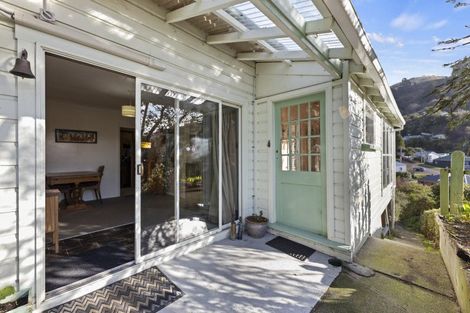 Photo of property in 2 Harbour Terrace, Careys Bay, Port Chalmers, 9023