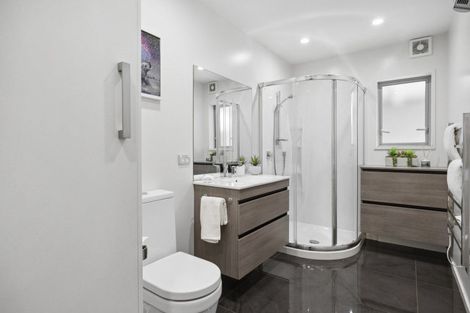 Photo of property in 10 Garfield Avenue, Roslyn, Dunedin, 9010