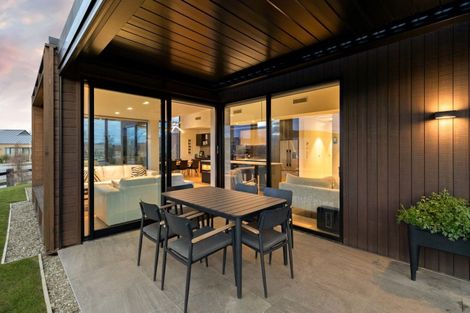 Photo of property in 2 Mccaw Mews, Wanaka, 9305