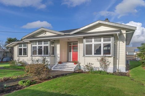 Photo of property in 2 Weraroa Road, Levin, 5510