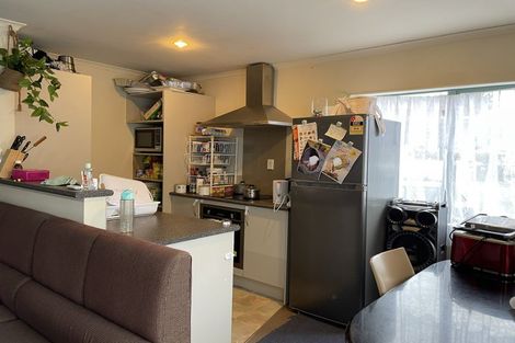 Photo of property in 15 Edwin Freeman Place, Ranui, Auckland, 0612