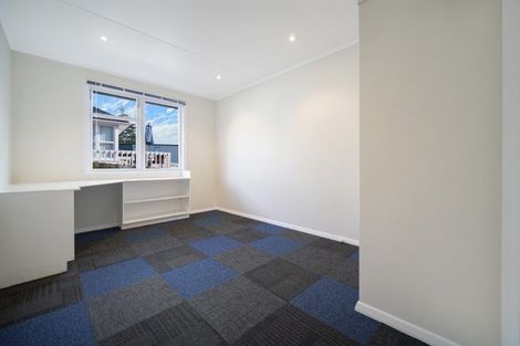 Photo of property in 1/6 Greenslade Crescent, Northcote, Auckland, 0627