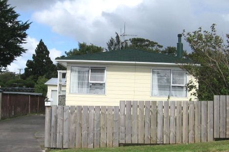 Photo of property in 8 Sabot Place, Massey, Auckland, 0614