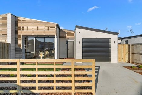 Photo of property in 10 Mabel Crescent, Halswell, Christchurch, 8025