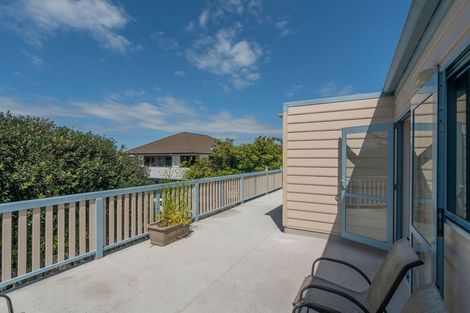 Photo of property in 5 Pipi Dune, Whitianga, 3510