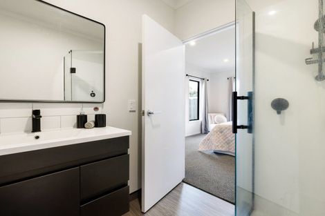 Photo of property in 1/16 Steele Road, Forest Lake, Hamilton, 3200