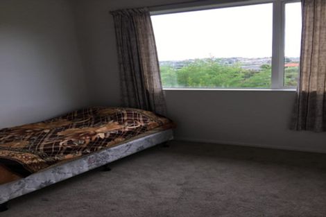 Photo of property in 12 Stubbs Place, Fairview Heights, Auckland, 0632